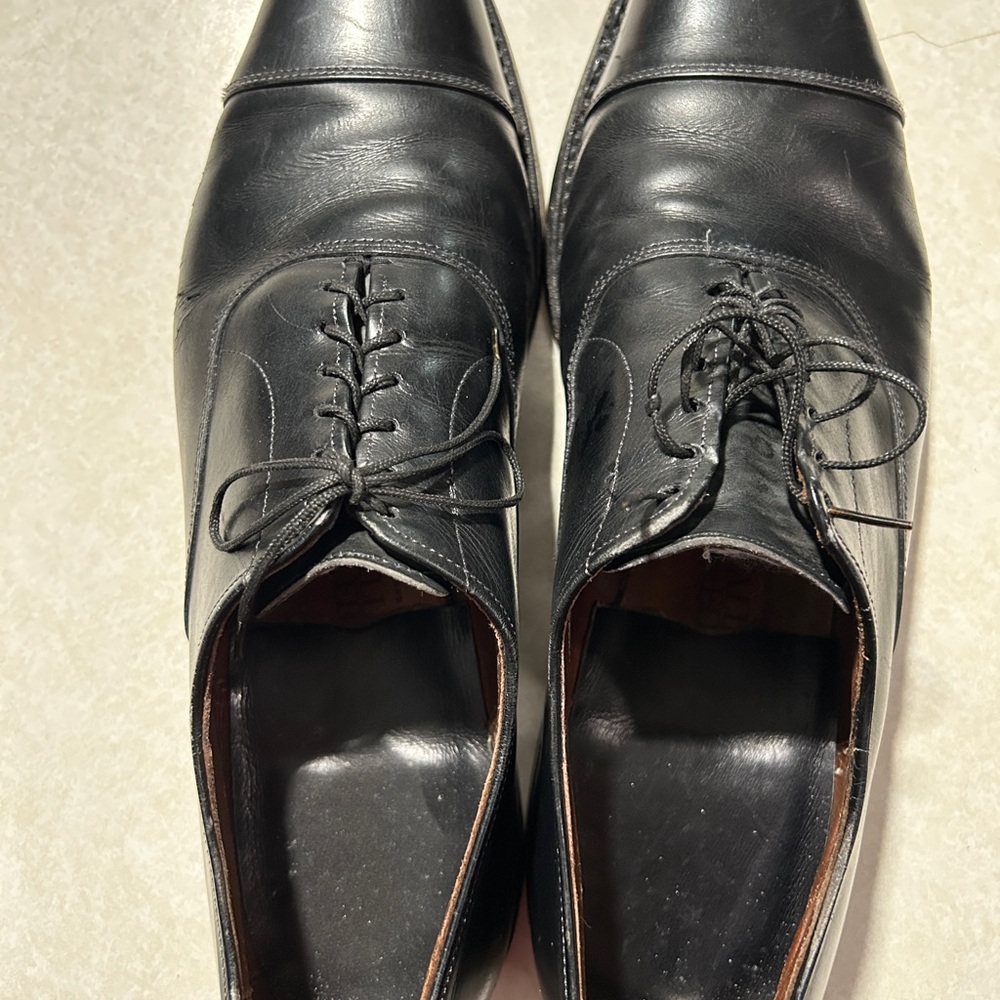 Allen Edmond Black Oxford Dress Shoes